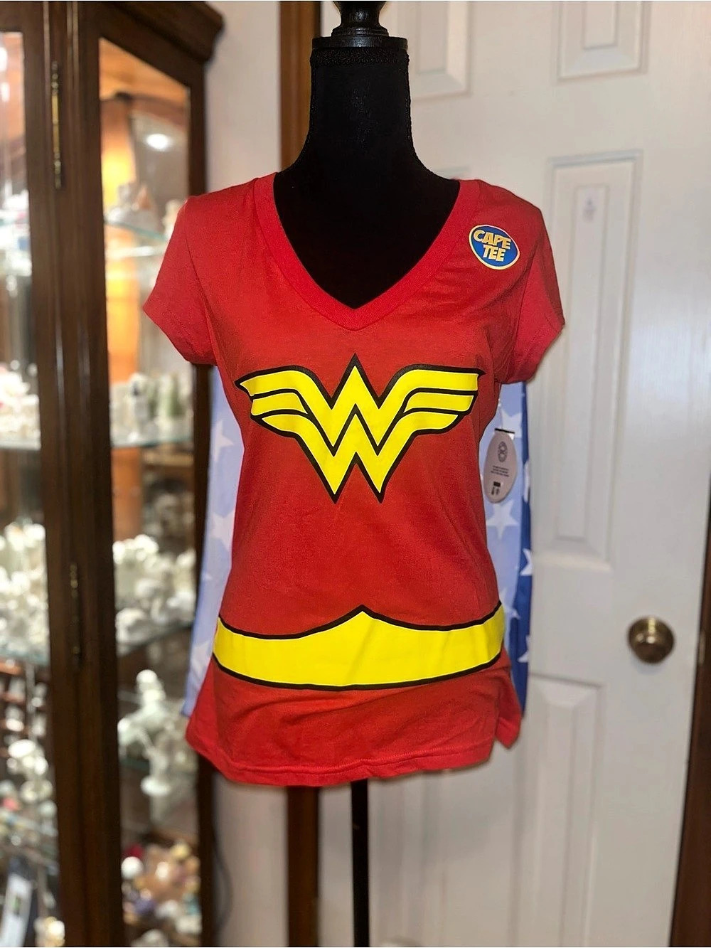 DC Comics Wonder Woman Costume Cape Tee Shirt Red & Blue - Junior Large